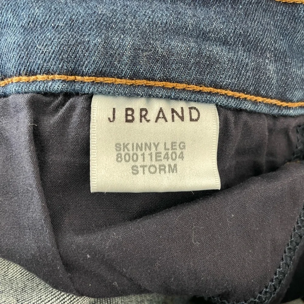 EUC - Mid-rise J Brand Skinny Leg Jeans in Storm - 29 - Picture 3 of 12